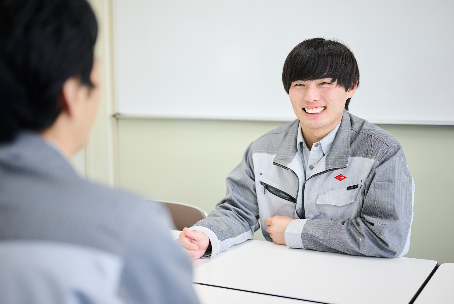 社員の笑顔が未来を明るくする